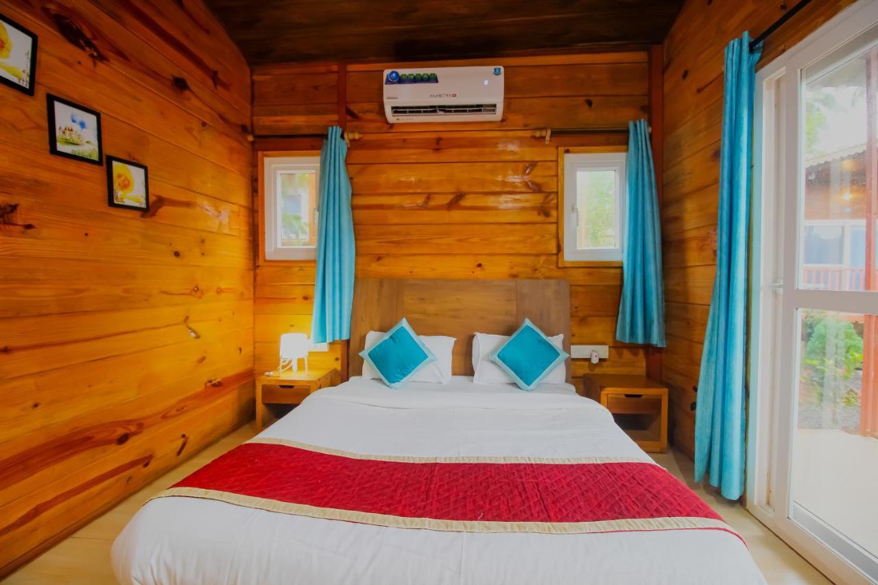 Mariners Bay Beach Resort Арамболь Экстерьер фото